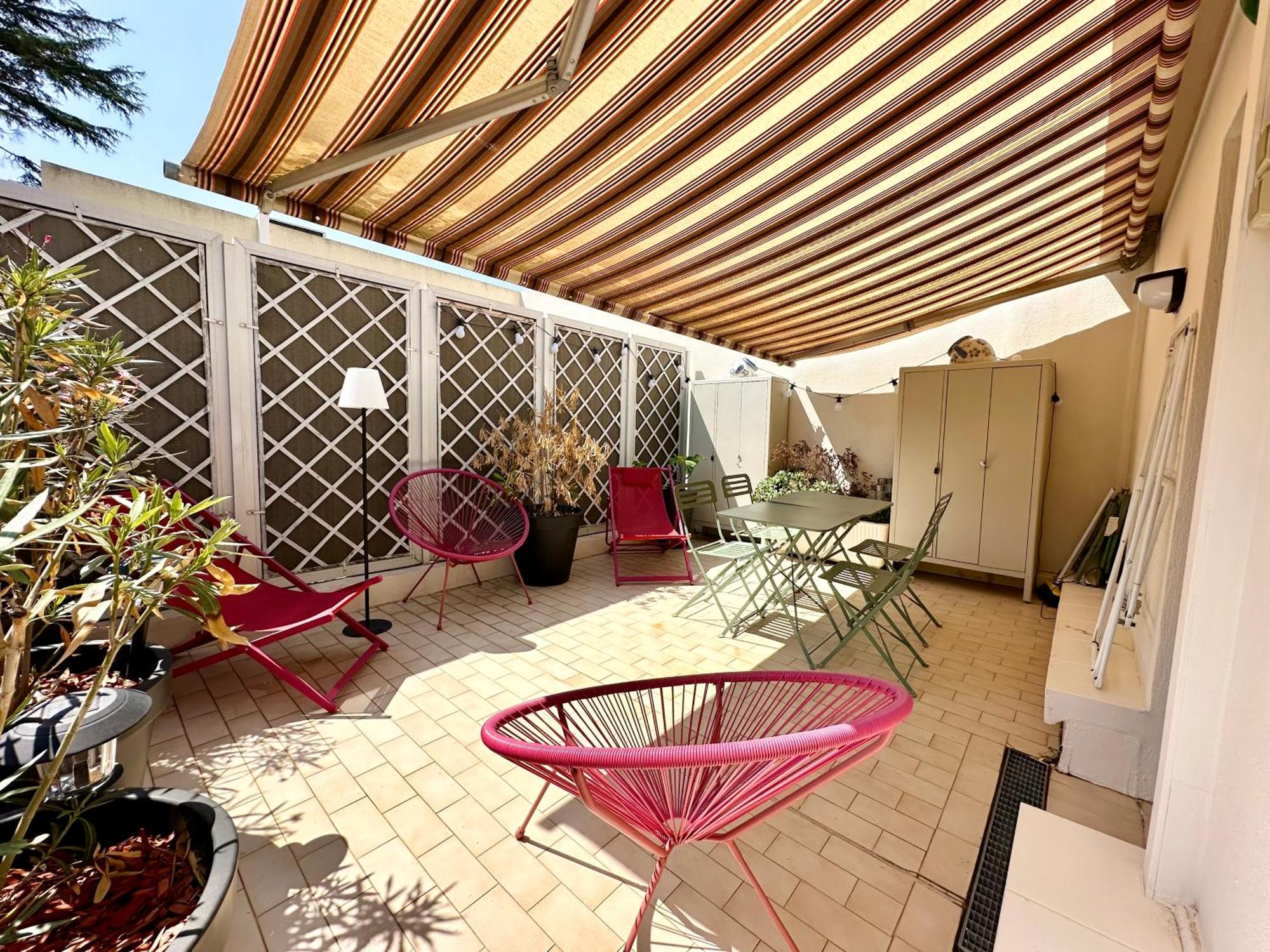 ואלאוריס Elegant Appartement 2Pieces Piscinevue Mer Parking מראה חיצוני תמונה